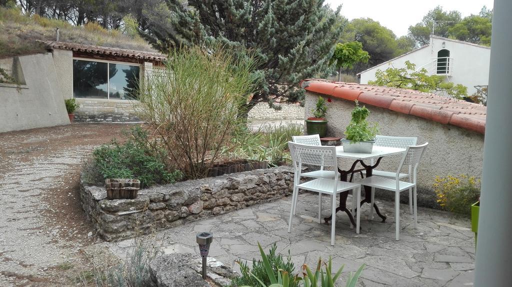 Lauris La Petite Maison De Marie Louise מראה חיצוני תמונה