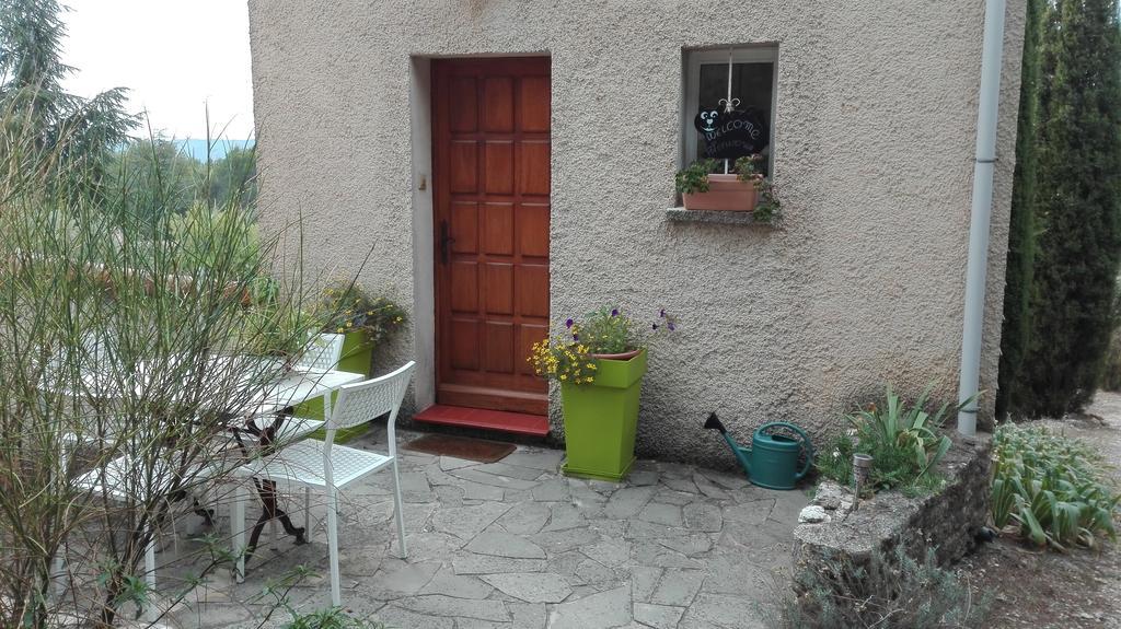 Lauris La Petite Maison De Marie Louise מראה חיצוני תמונה