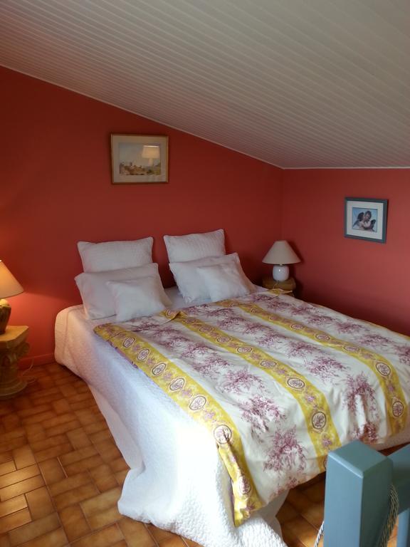Lauris La Petite Maison De Marie Louise מראה חיצוני תמונה